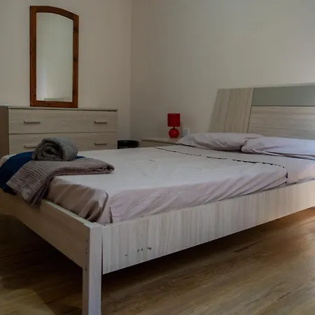 Apartment Golden - 4br Stylish For Group Tal-Hriereb