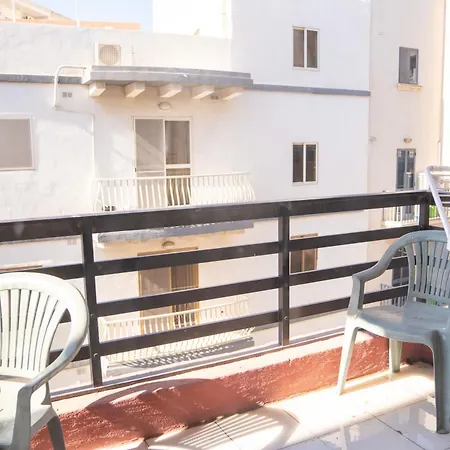 Apartment Golden - 4br Stylish For Group Tal-Hriereb
