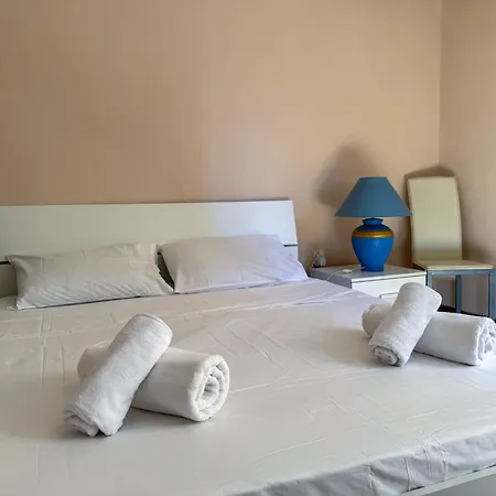 Golden - 4br Stylish For Group Appartement *