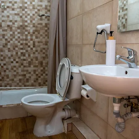 Golden - 4br Stylish For Group Apartment Tal-Hriereb