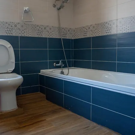 Golden - 4br Stylish For Group * Tal-Hriereb