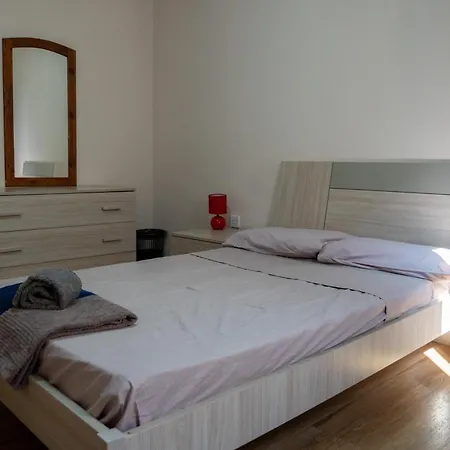 Golden - 4br Stylish For Group Tal-Hriereb